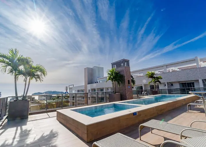 Porto Madero - Apartamento Em Condo Com Piscina Bombinhas